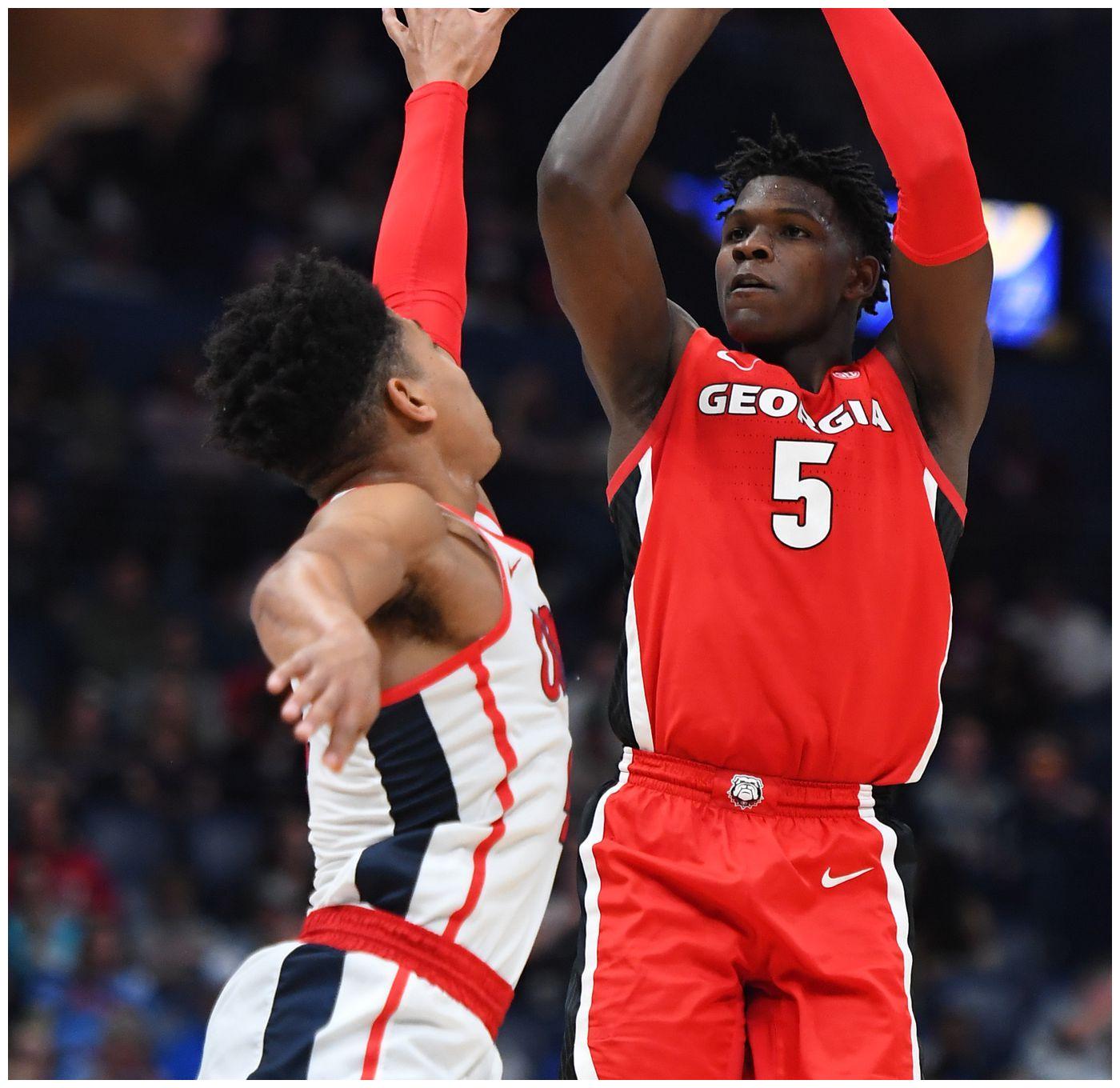 马赛发布备战花絮;关键时刻强势反弹;足总杯任务艰巨;球探报告显示潜力 马赛发布备战花絮;关键时刻强势反弹;足总杯任务艰巨;球探报告显示潜力