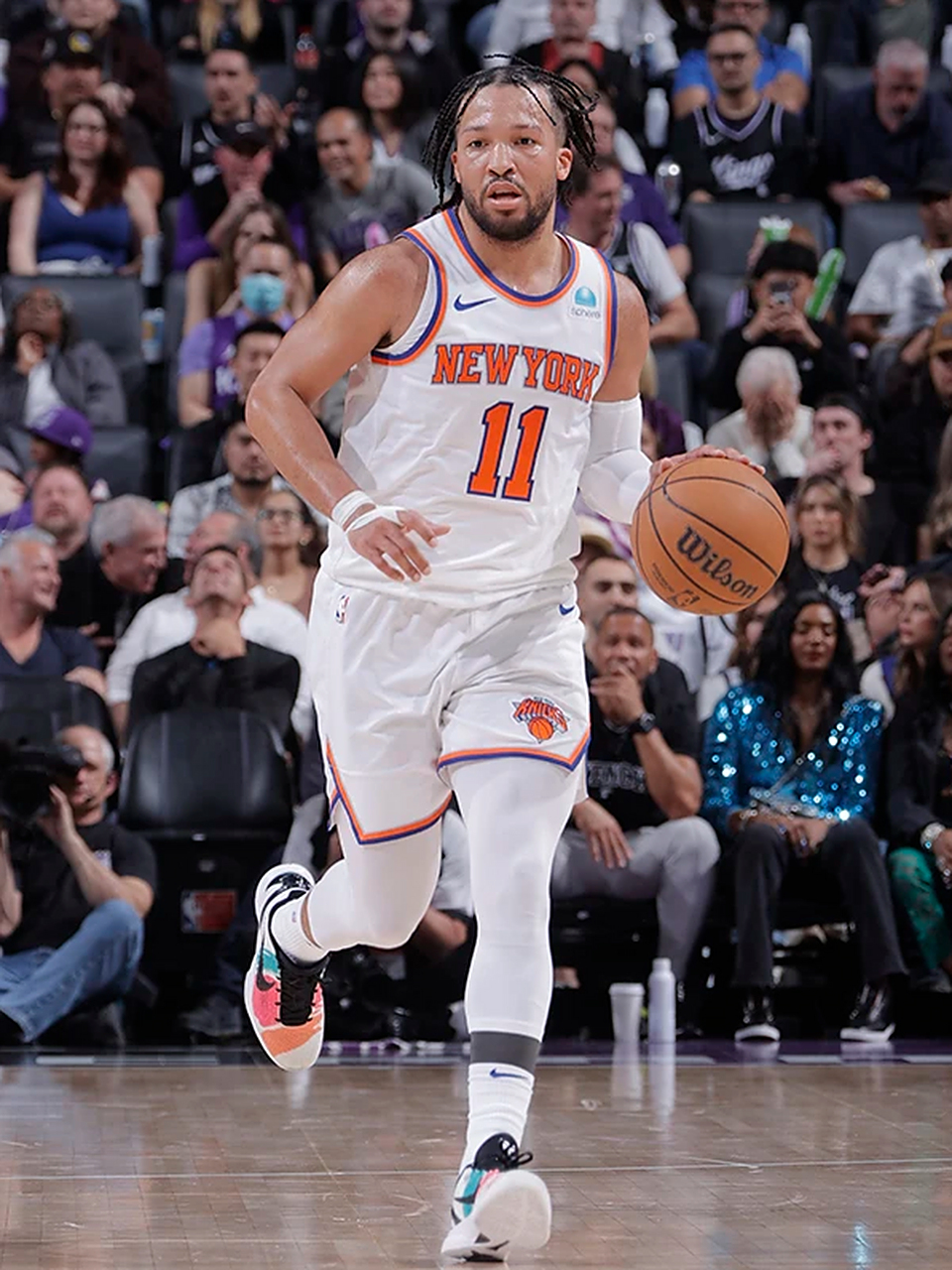 今晚尼斯调整名单以备NBA常规赛，内部沟通环节打磨，底气十足，训练强度明显提升的简单介绍