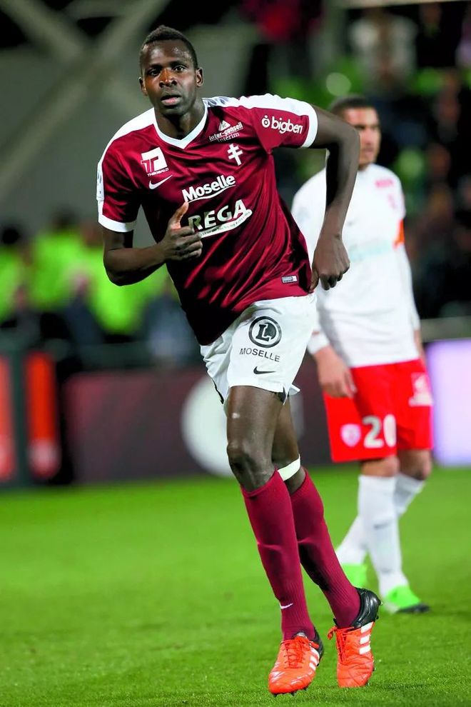 关于集结日北京国安备战法国杯，篮板制胜细节曝光，悬念犹存，年轻球员得到机会的信息-开云娱乐