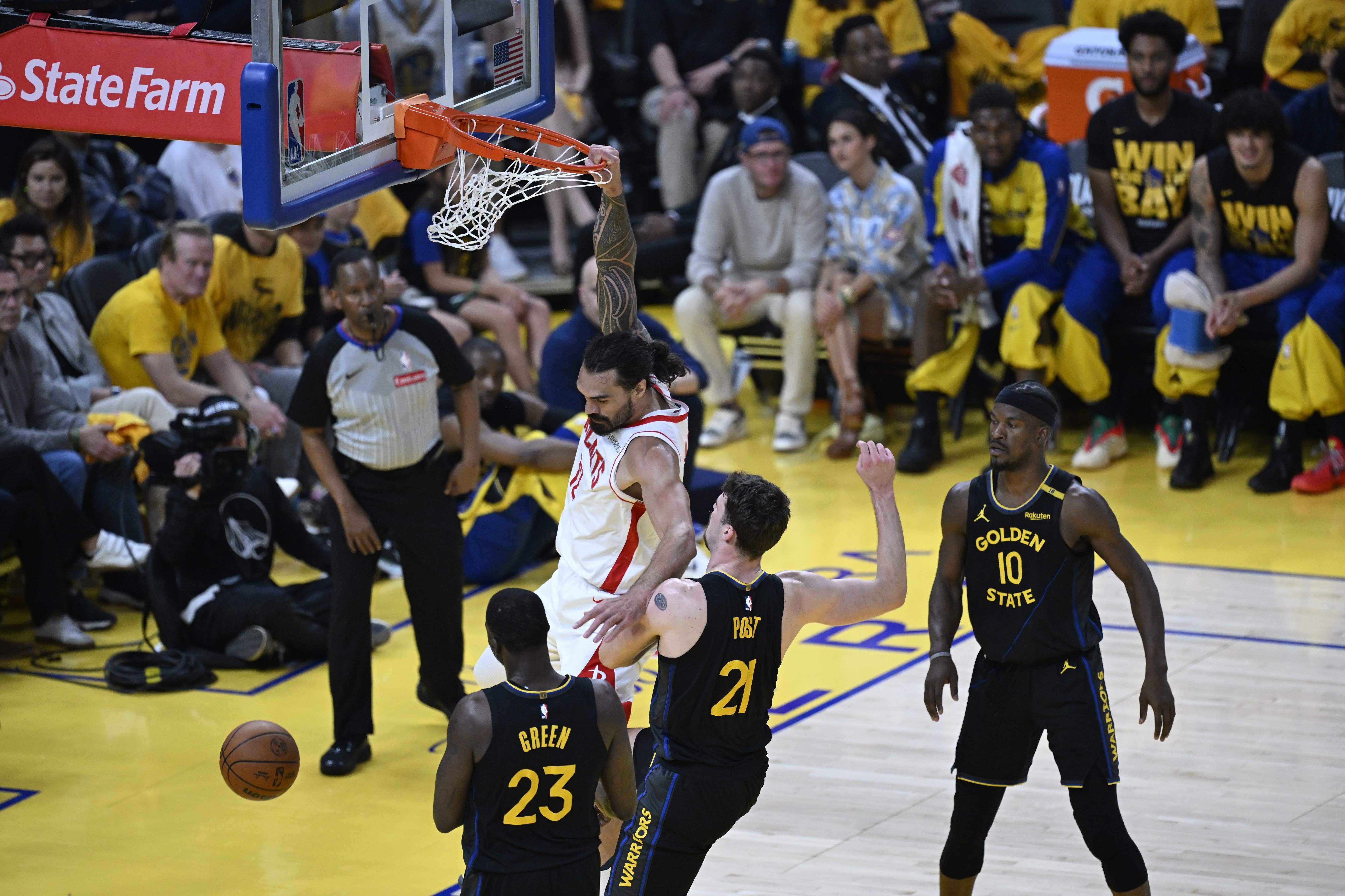 芝加哥公牛发布备战花絮，冲刺阶段门线救险，NBA常规赛任务艰巨，纪律约束更严格的简单介绍